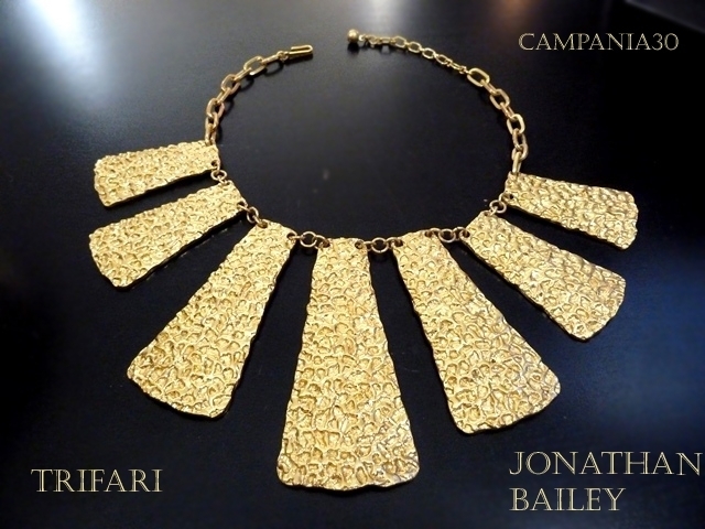 CN429 - COLLANA EGYPTIAN REVIVAL TRIFARI "JONATHAN BAILEY" ANNI '70 - LE COLLEZIONI  DI CAMPANIA30