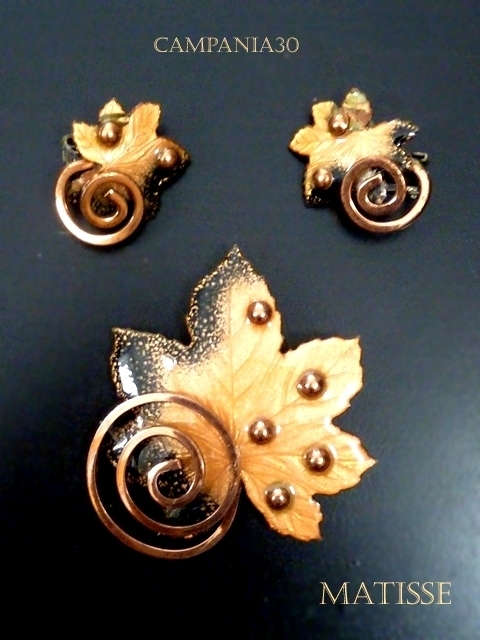 SB1118 - SET SPILLA ED ORECCHINI MATISSE FOGLIE ANNI '50 - LE COLLEZIONI  DI CAMPANIA30