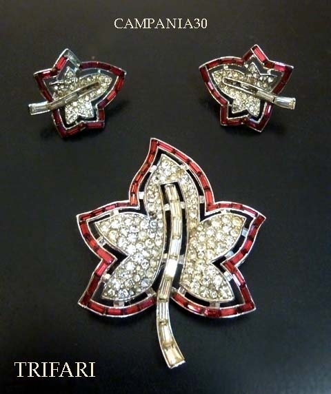 SB1810 - SET SPILLA ED ORECCHINI "TRIFARI" ANNI '50 - LE COLLEZIONI  DI CAMPANIA30