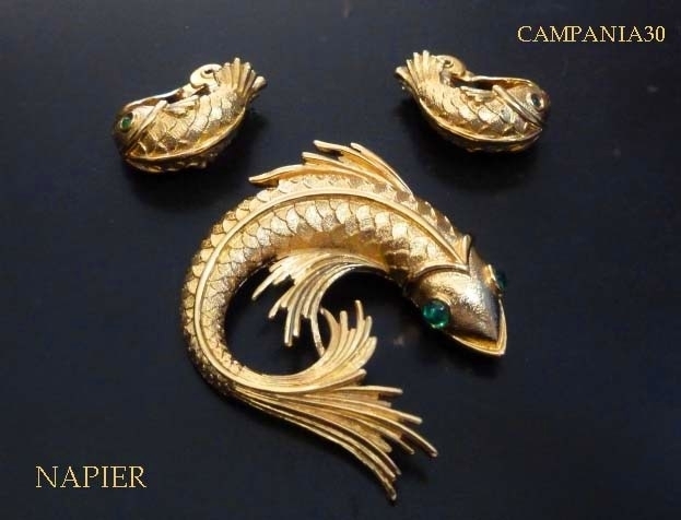 SB1872 - SET SPILLA ED ORECCHINI FISH "NAPIER" ANNI '60 - LE COLLEZIONI  DI CAMPANIA30