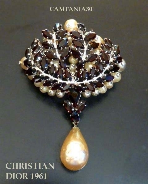 SB1908 - GRANDE SPILLA "CHRISTIAN DIOR" 1961 - LE COLLEZIONI  DI CAMPANIA30